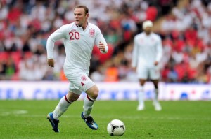 Rooney, a un paso de hacer historia