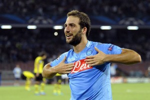 Napoli le puso precio a Higuaín