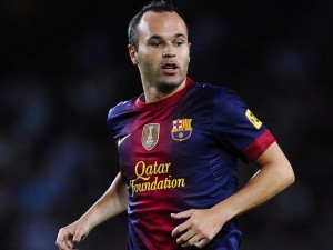 Iniesta afirmó que en el Barca extrañan a Xavi Hernández
