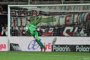 LE TIRARON UN PENAL A LA PANENKA Y… LO ATAJÓ CON EL PECHO