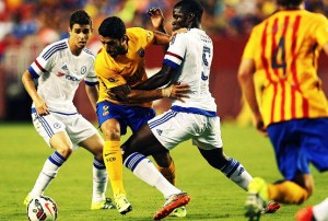 ¿Gol fantasma de Luis Suárez ante el Chelsea?