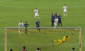 Vaya gol de tiro libre de james rodriguez en la pretemporada del real madrid ante el inter