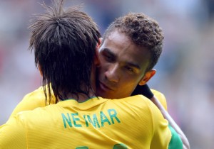 Neymar trató de convencer a Danilo para que se marchara al Barcelona