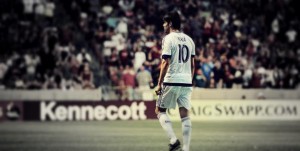 Ricardo Kaká ve su primera tarjeta roja directa en la MLS