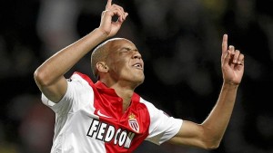 Dunga convoca a Fabinho por Dani Alves