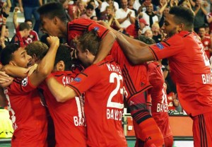 Leverkusen goleó a la Lazio y se clasificó a la Champions