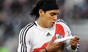 Los colombianos que felicitaron a River Plate