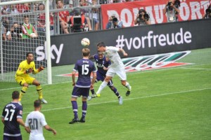 1-0, James Rodriguez con gulazo de cabeza por amistoso de la audi cup
