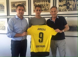 Borussia Dortmund contrata Adnán Januzaj, ex-Manchester United