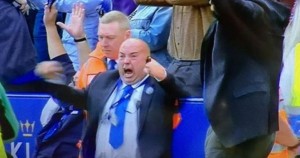 Jefe de seguridad enloquece en gol del Leicester