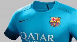 Nike presentó la nueva camiseta celeste del Barcelona