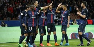 Zlatan y Cavani anotaron en el triunfo del París Saint Germain ante el St. Etienne