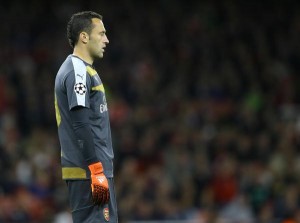 David Ospina sufrió una lesión en el hombro y no estará frente a Bayern - See more at: http://www.winsports.co/futbol-internacional/futbol-internacional/noticias/david-ospina-sufrio-una-lesion-en-el-hombro-y-no-estara-frente-a-bayern/75491/1445261685#sthash.EuVOCmdi.dpuf