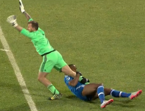 JAJAJAJAJA QUE ALGUIEN LE DIGA A DROGBA QUE ES MLS NO WWE