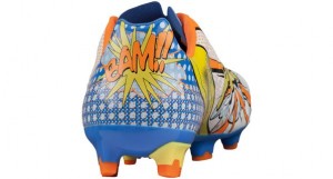 Mario Balotelli présente ses Puma evoPOWER cartoon