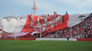 Equipo argentino le pide dinero a sus hinchas para pagarle el salario que le debe a sus jugadores