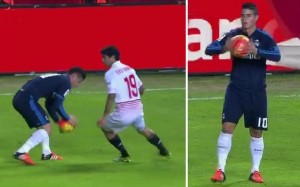 James Rodríguez agarra el balón con las manos
