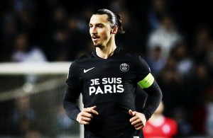 Zlatan Ibrahimovic le marca a su Malmö FF