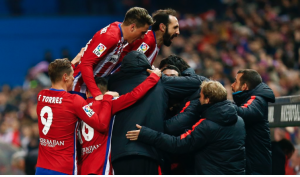 Atlético derrota 2-a al Bilbao y es colíder de la Liga BBVA.