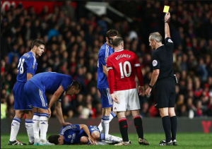 Rooney le pide disculpas a Oscar luego de la entrada que le propinó ayer, en un juego válido por Premier League