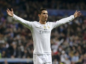 A los 4 de @Cristiano hay que sumar 3 de @Benzema y van ¡8-0!