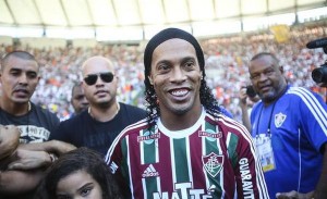 El presidente del Fluminense anunció que Ronaldinho volverá a jugar con el equipo durante el torneo Florida Cup