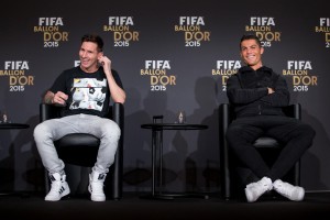 Messi y Ronaldo riendo