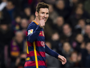 Messi levantando el pulgar