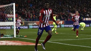 Atlético ganó con lo justo y es nuevo líder de la Liga