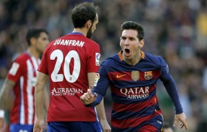 Con goles de Leo Messi y Luis Suárez, el FC Barcelona le dio vuelta y derrotó 2-1 al Atlético de Madrid por la fecha de la 22 de la Liga BBVA.