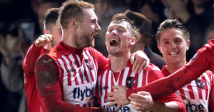 Golazo olímpico al #Liverpool