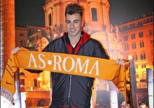 Stephan El Shaarawy regresará al fútbol italiano para jugar con AS Roma.
