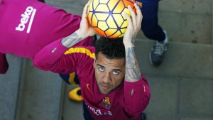 Dani Alves con Barcelona
