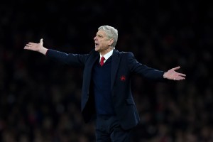 Wenger critica al Barcelona