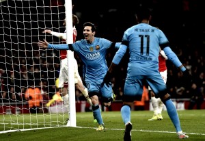 Messi por fin le marca un gol a Cech