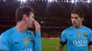 "Yo suplente"... ¿Qué fue lo que le comentó Messi a Suárez luego de ganar?