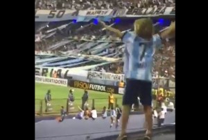 Racing: niño hincha impacta en redes ante su pasión por la 'Academia'