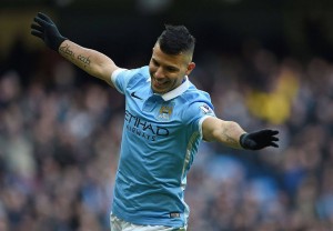 Sergio Agüero celebrando con el Manchester City