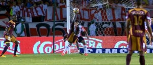 Marco Pérez y un golazo de legítima chilena