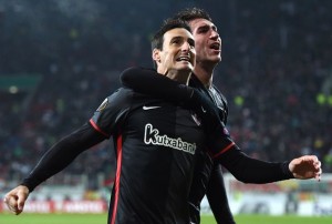 Asistencia de tacón de Raúl García y Athletic a cuartos tras dejar en el caminoal valencia en la europa league 2016