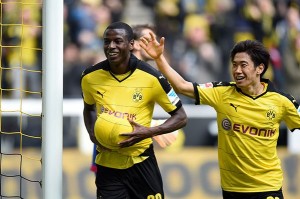Doblete de Adrián Ramos en la goleada 3-0 de Borussia Dortmund ante Hamburgo