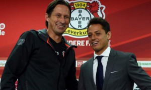 Schmidt: "Chicharito es un tipo especial de futbolista"