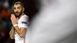 anuncia que no será convocado por Francia para jugar la Eurocopa 2016 con Francia