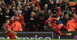 Partidazo. El Liverpool logró la hazaña y le dió vuelta 4-3 al Borussia Dortmund en Anfield y consiguió el tiquete a la semifinal de la UEFA Europa League (5-4 global).