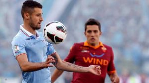 Atlético ofrece 15 kilos por Candreva