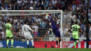 De los 22 partidos en los que el @realmadrid se ha ido al descanso con 1-0 en competiciones de clubes de la UEFA ha terminado ganando 21.
