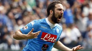 Gonzalo Higuaín renovó su contrato con el Napoli de Italia hasta el 2020 con un sueldo anual de 6.5 millones de euros