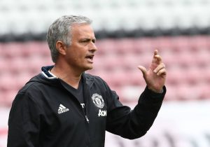 José Mourinho con Manchester United>