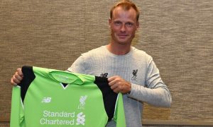 Alex Manninger, arquero de 39 años llega al Liverpool