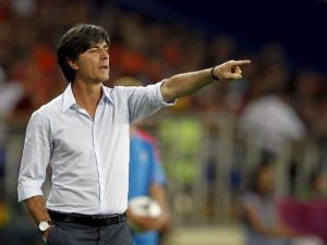 Löw seguirá al frente de la selección de Alemania